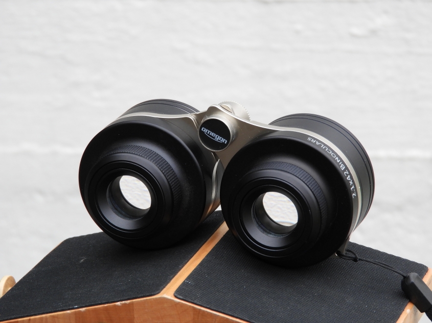 omegon binoculars